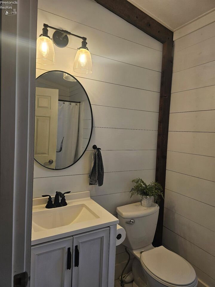 Property Photo:  4303 S State Route 269  OH 44824 