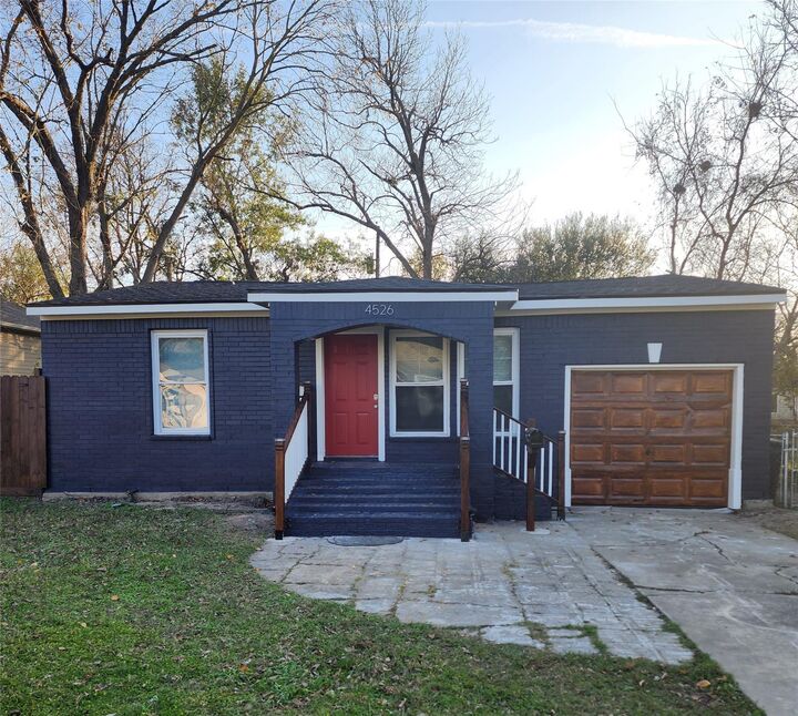 Property Photo:  4526 Kingsbury Street  TX 77021 