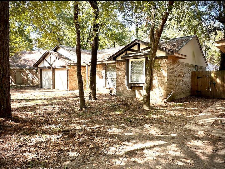 Property Photo:  18 Brookflower Road  TX 77380 