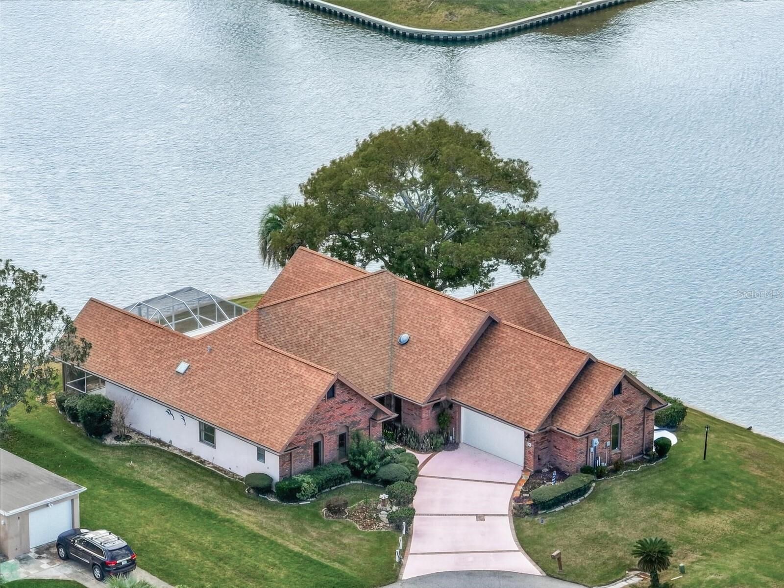 Property Photo:  10 Castle Court  FL 32137 