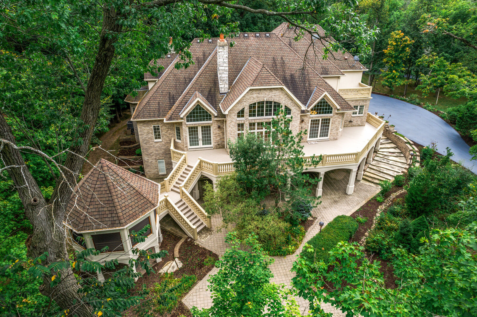 Property Photo:  53 Abbeyfeale Drive  IL 60543 