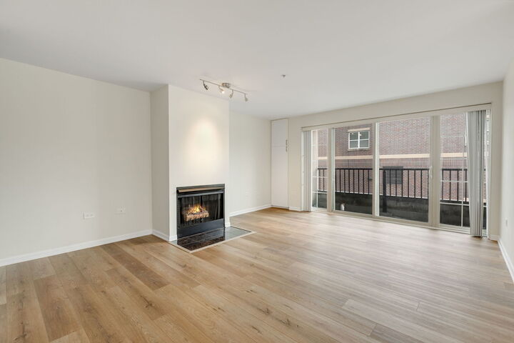 Property Photo:  1800 Dewes Street 202  IL 60025 