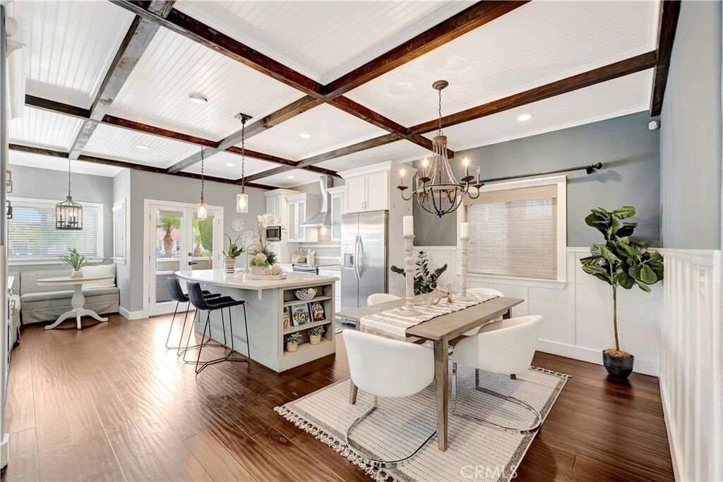 Property Photo:  621 8th Street  CA 92648 