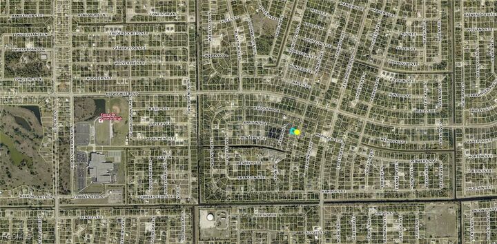 Property Photo: 612 Summit Avenue S FL 33974