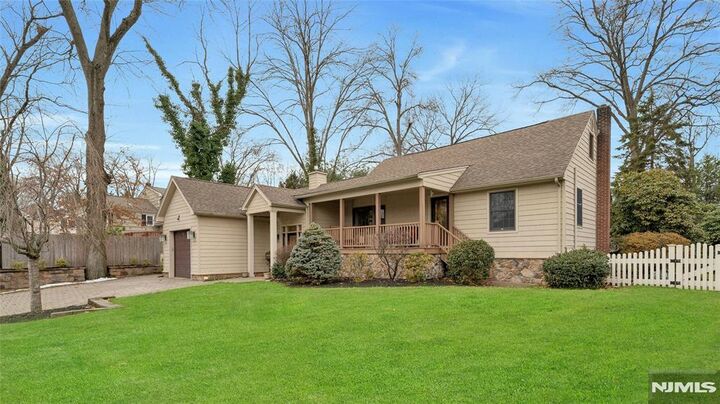 Property Photo:  460 Maple Avenue  NJ 07676 