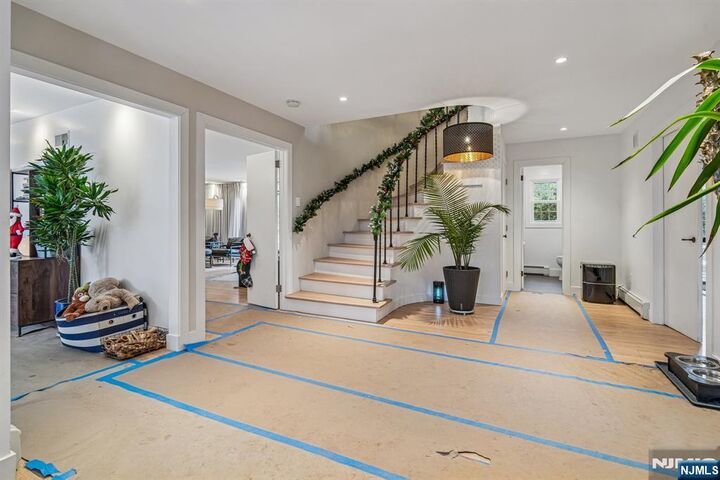 Property Photo:  395 Highview Road  NJ 07631 