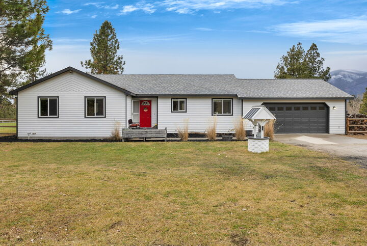Property Photo:  160 Log Cabin Lane  MT 59870 
