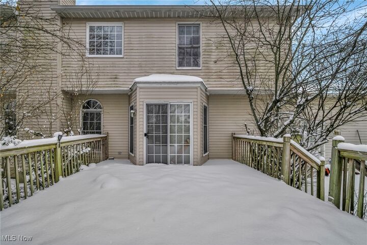 Property Photo: 221 Newfield Circle OH 44256