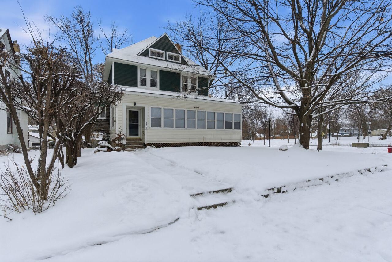 Property Photo:  3202 N 6th Street  MN 55412 