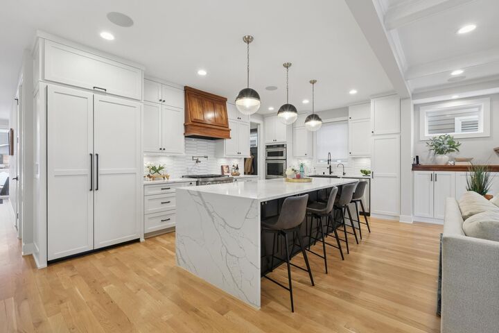 Property Photo:  4727 York Avenue S  MN 55410 