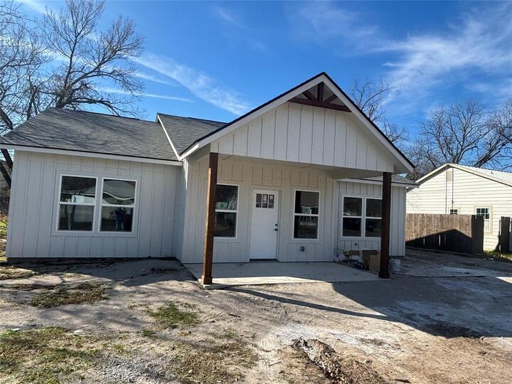 Property Photo:  2303 Dartmore Street  TX 76801 