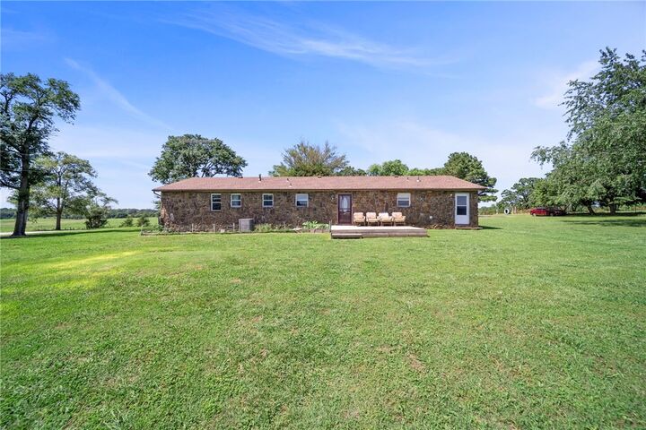 Property Photo: 19161 Old Springtown Road AR 72734