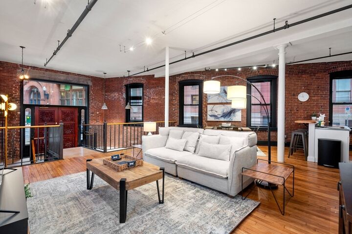 Property Photo:  13 Stanhope Street 1A  MA 02116 