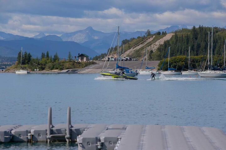 Property Photo: 434 Cottageclub Cove AB T4C 1B1