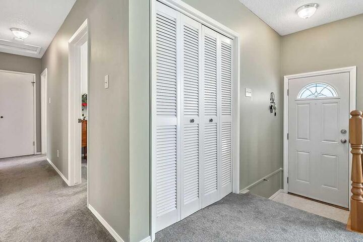 Property Photo:  312 Foritana Road SE  AB T2A 2B6 