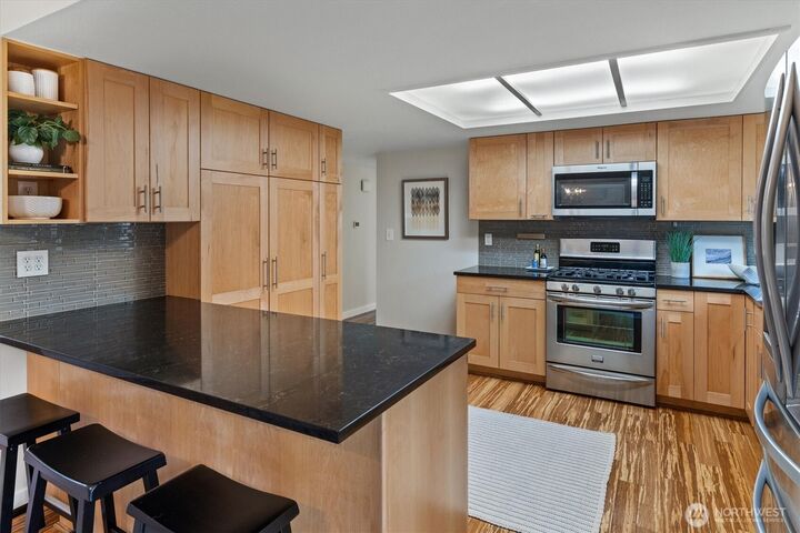 Property Photo: 12247 84th Avenue NE WA 98034