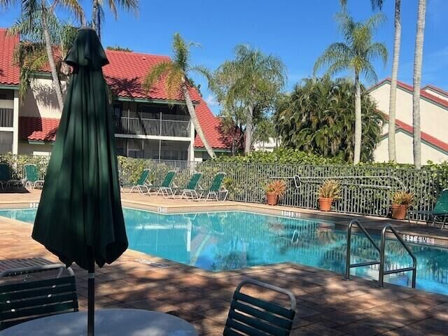 Property Photo: 4 Lexington Lane E G FL 33418