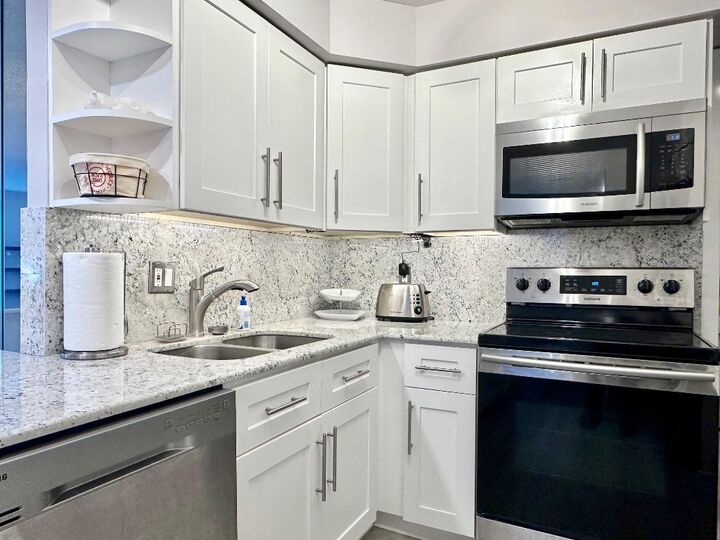 Property Photo: 5301 NW 2nd Avenue 408 FL 33487