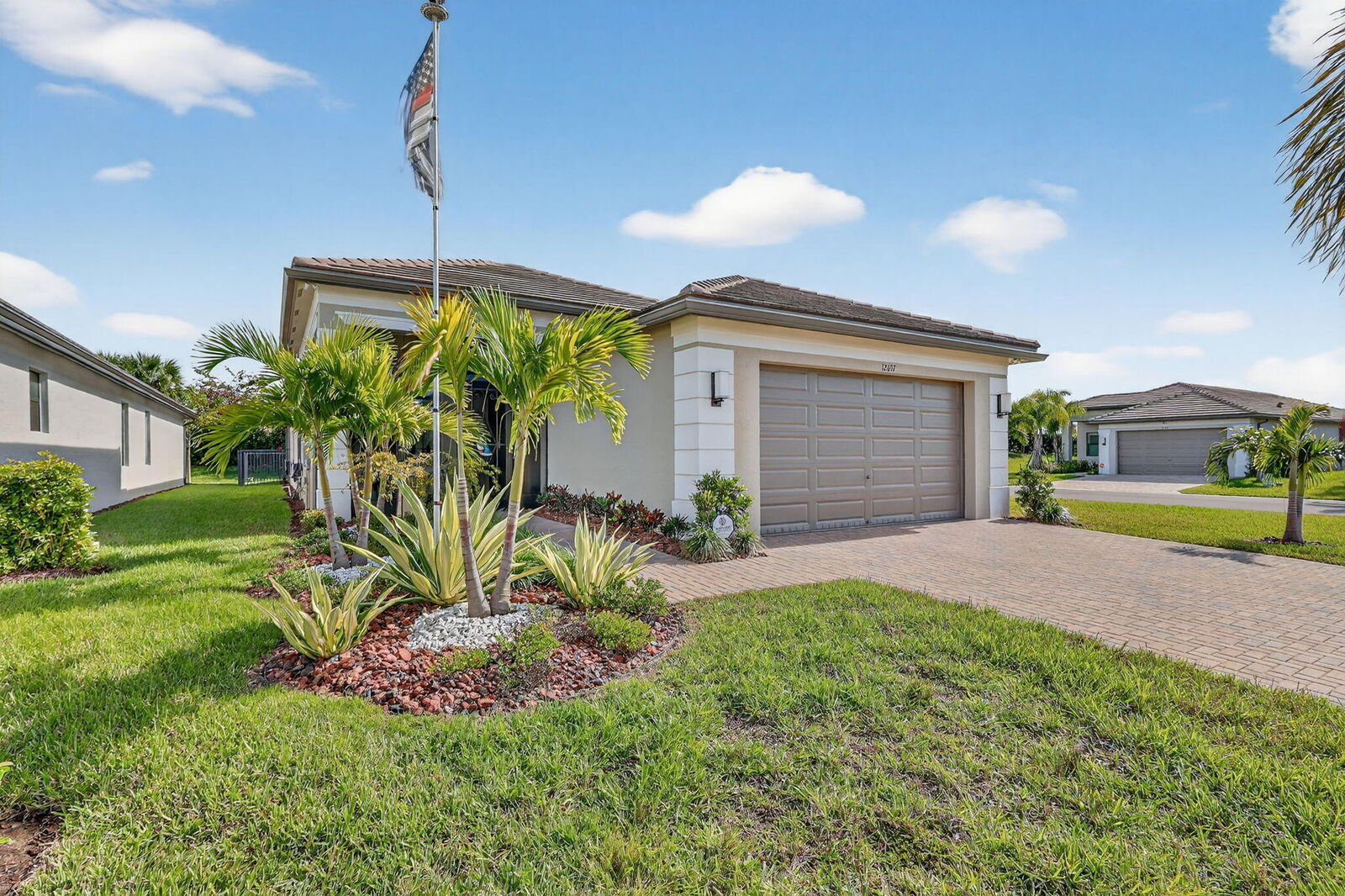 Property Photo:  12637 SW Alongshore Drive  FL 34953 