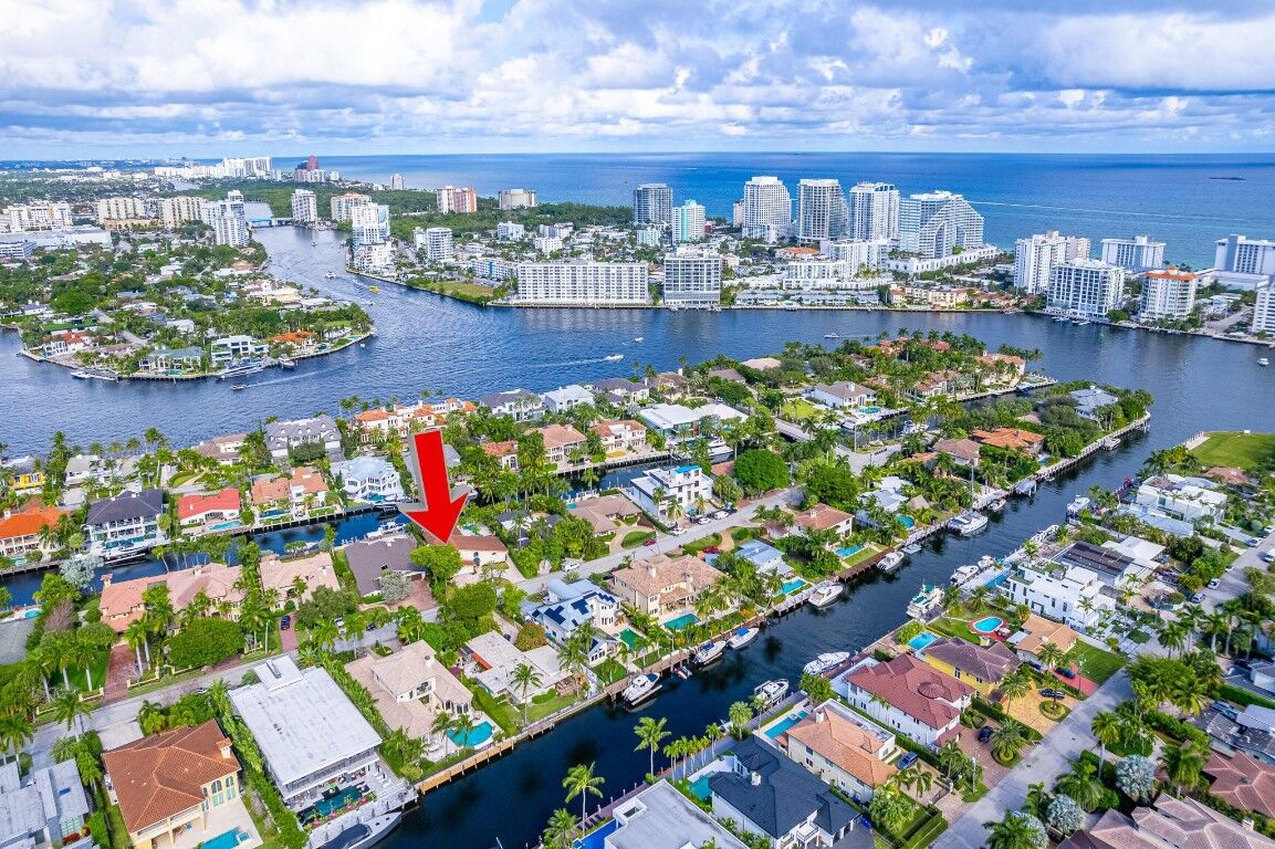 Property Photo: 2519 Barcelona Drive FL 33301