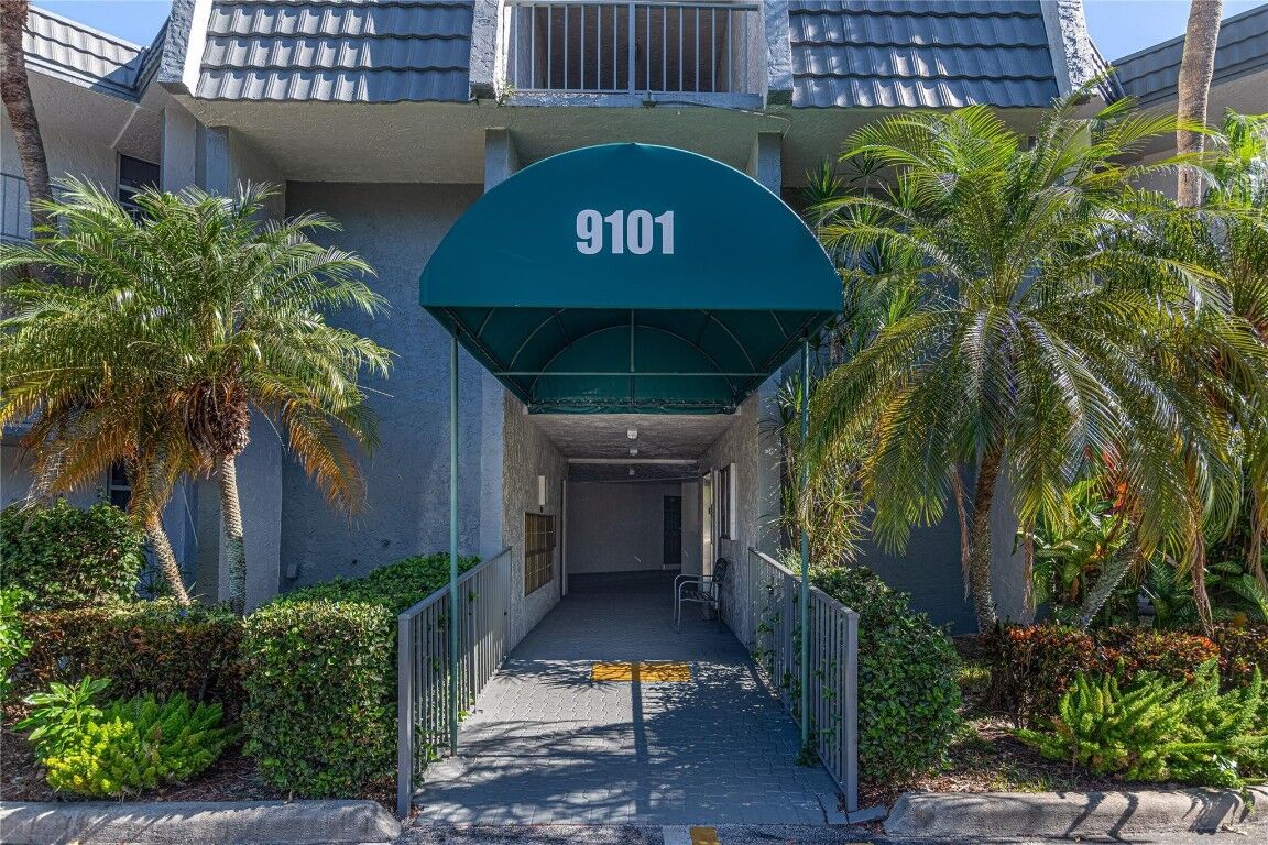 Property Photo:  9101 Lime Bay Boulevard 309  FL 33321 