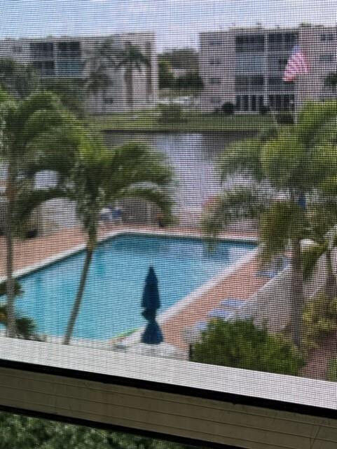 Property Photo: 314 SE 10th Street 305 FL 33004