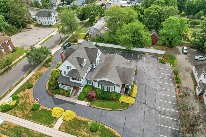 Property Photo: 2220 Main Street CT 06615