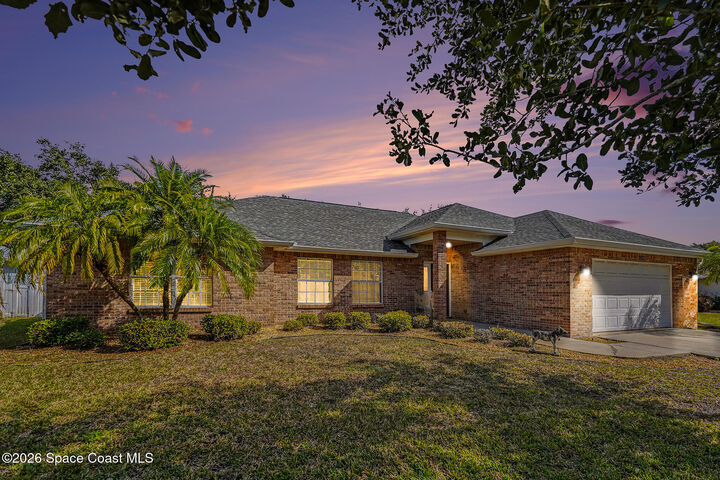 Property Photo:  1923 Windbrook Drive SE  FL 32909 