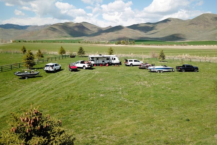 Property Photo:  20 Purdy Way  ID 83348 