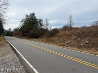 Property Photo:  435 Old Brickyard Road  NC 28659 