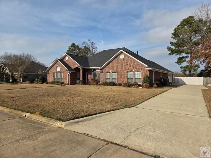 Property Photo: 6133 Timberwood Ln AR 71854