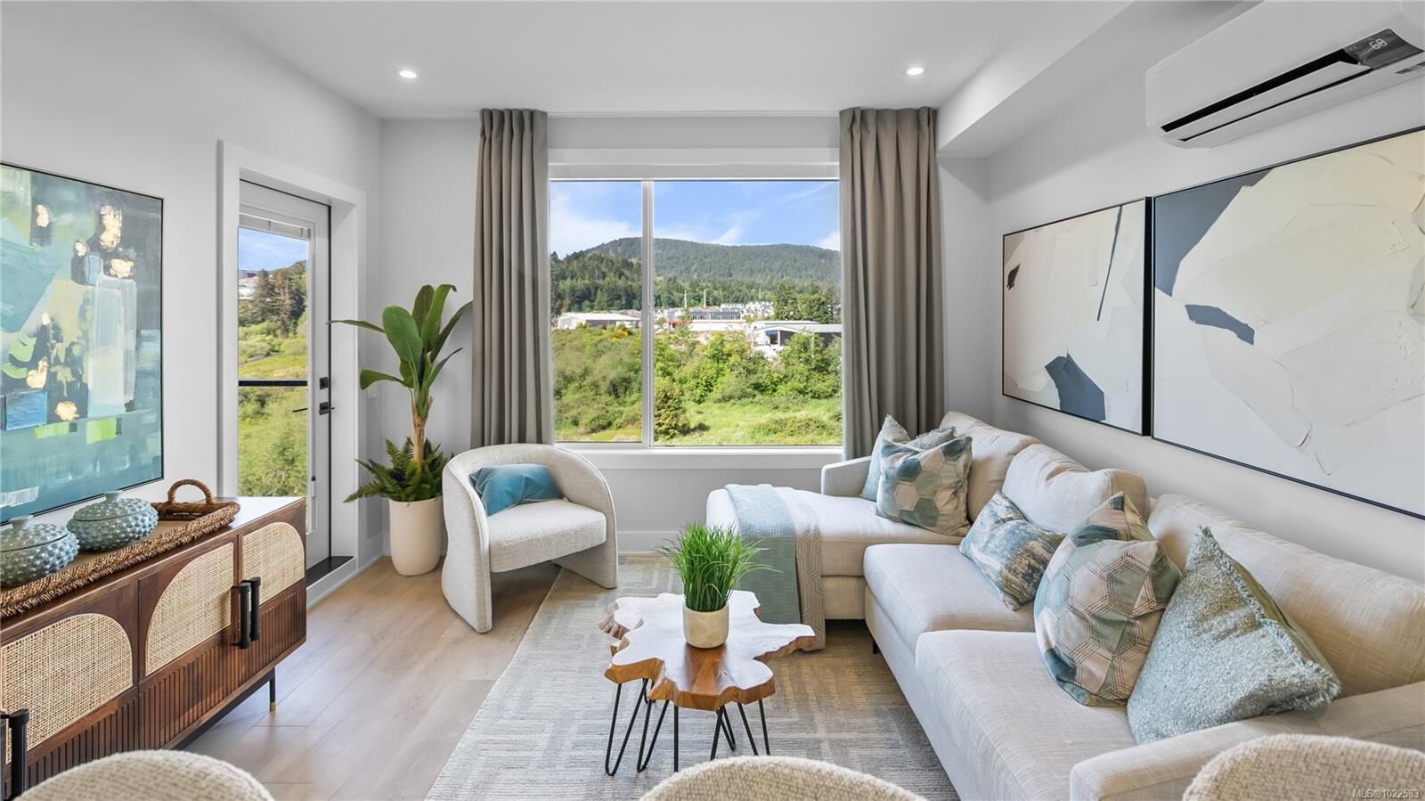 Property Photo:  1371 Goldstream Ave 504  BC V9B 7B7 