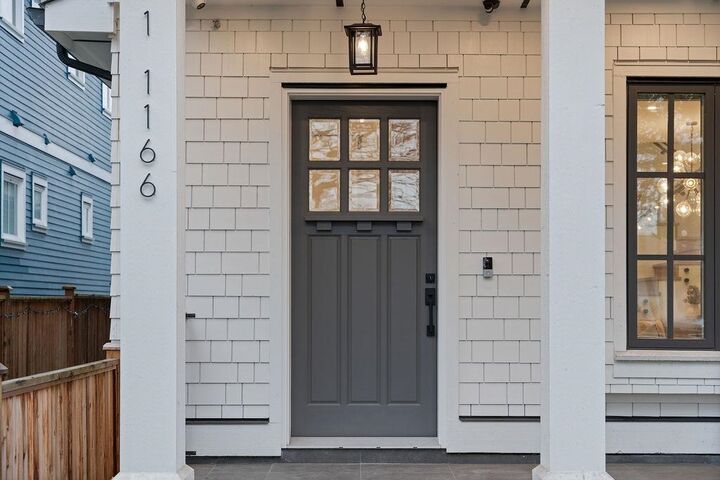 Property Photo: 1166 E 11th Avenue 1 BC V5T 2G3