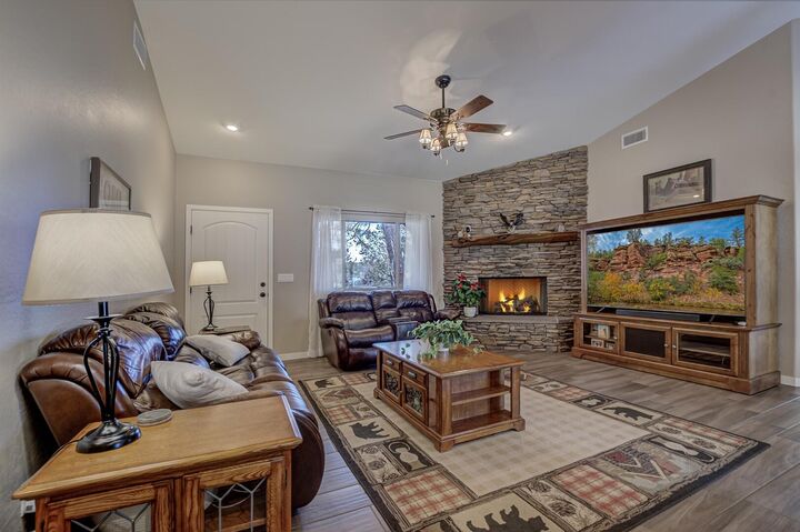 Property Photo: 6008 W South Road AZ 85544