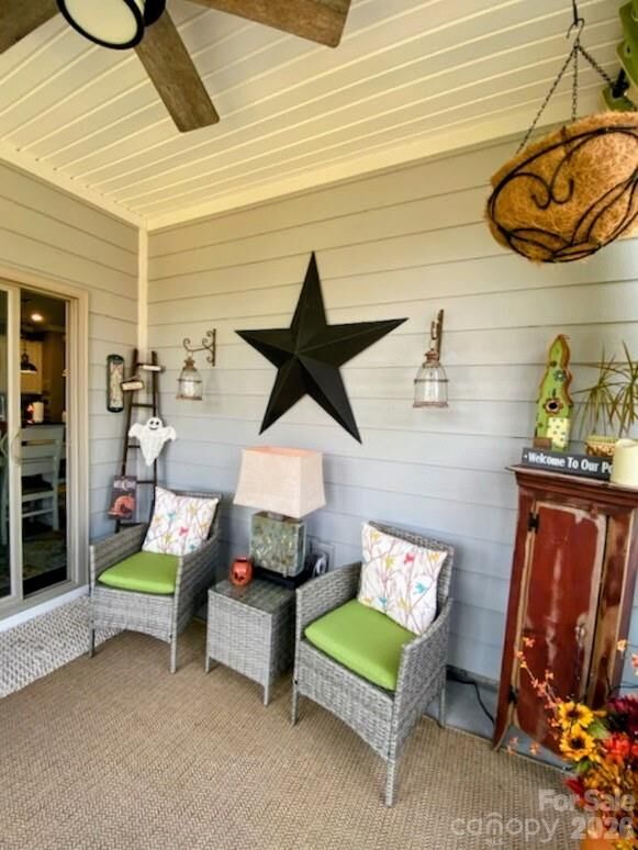 Property Photo:  2024 Hyacinth Court  NC 28037 