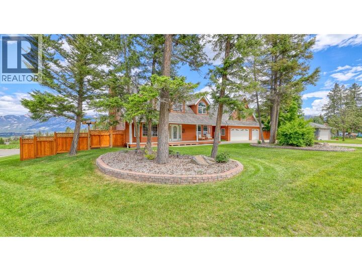 Property Photo: 945 Westridge Way BC V0A 1K0