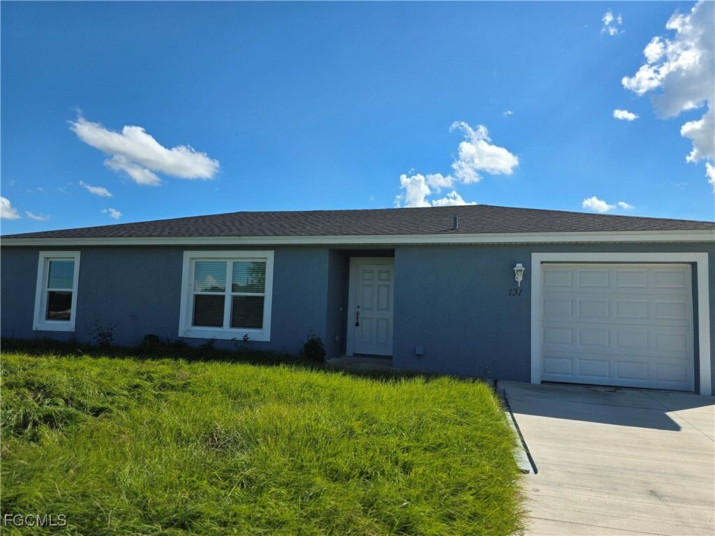 Property Photo:  131 Carousel Avenue  FL 33935 