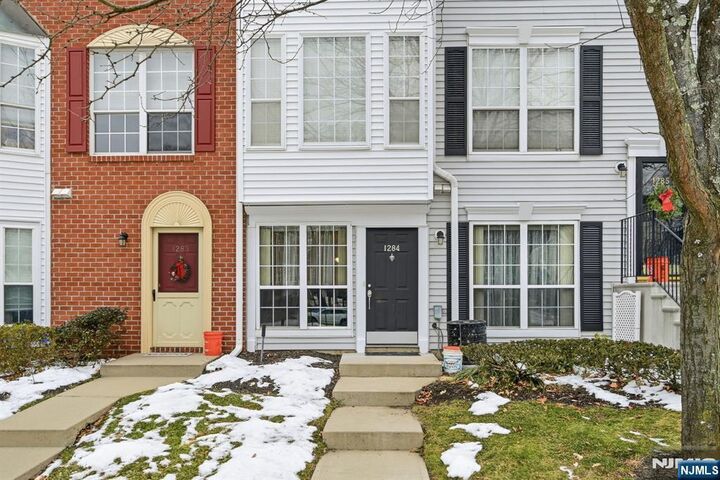 Property Photo:  1284 Mulberry Drive  NJ 07430 