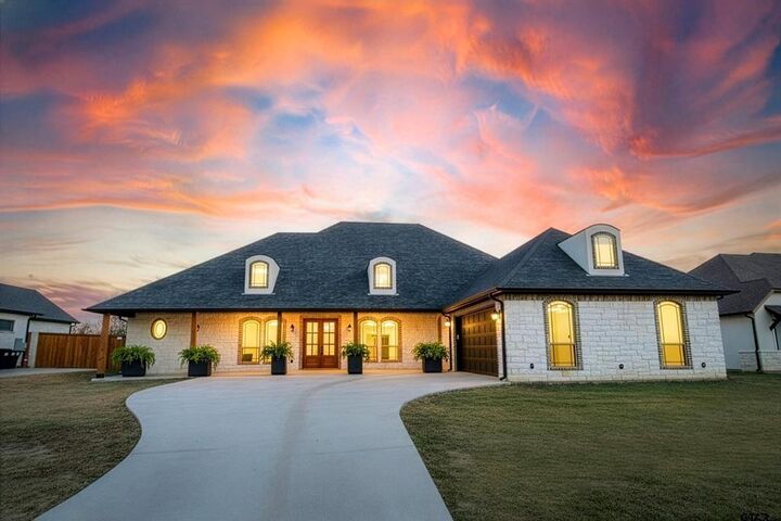 Property Photo:  89 Ryder Cup Trail  TX 75771 