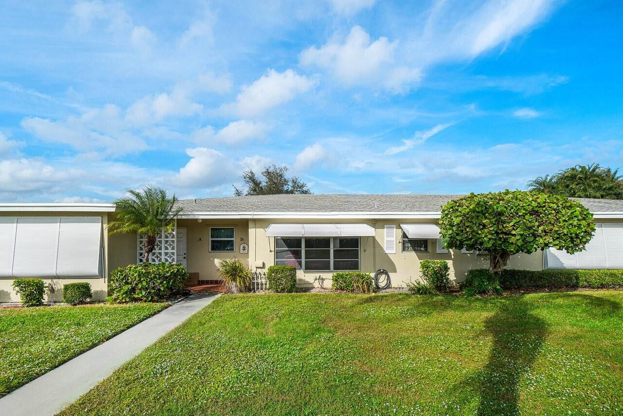 Property Photo:  195 High Point Terrace B  FL 33445 