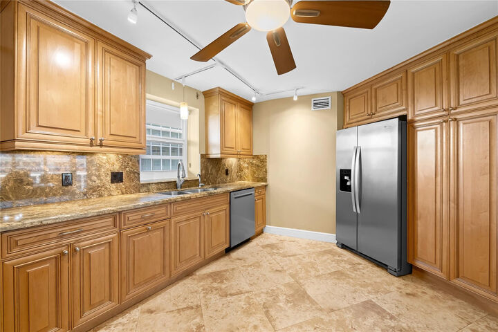 Property Photo: 4100 Galt Ocean Drive 304 FL 33308