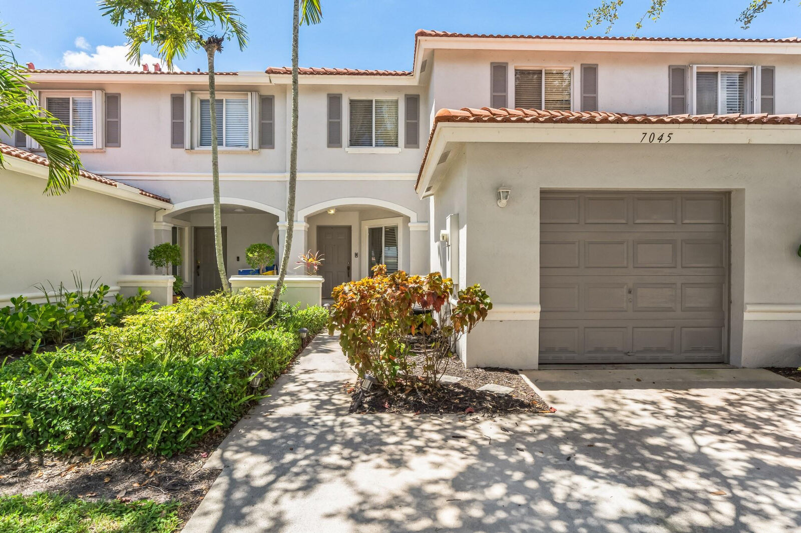 Property Photo:  7045 Hawks Nest Terrace  FL 33407 