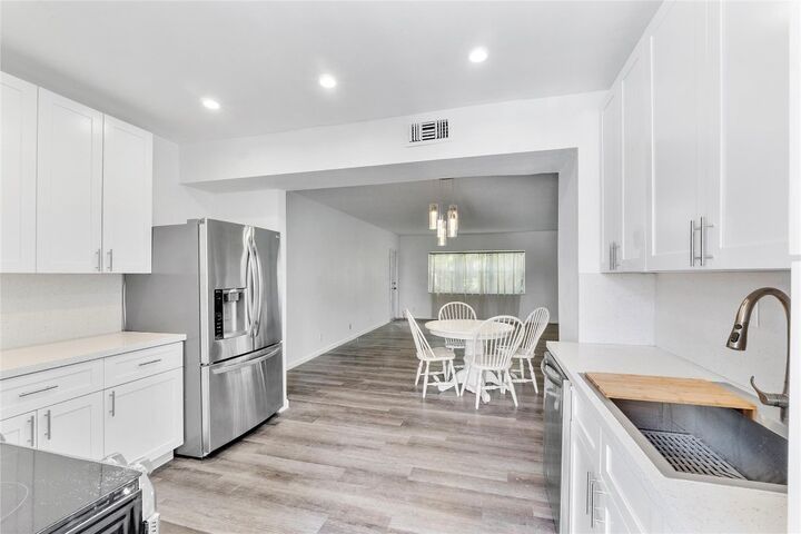 Property Photo:  6751 Cypress Road 204  FL 33317 