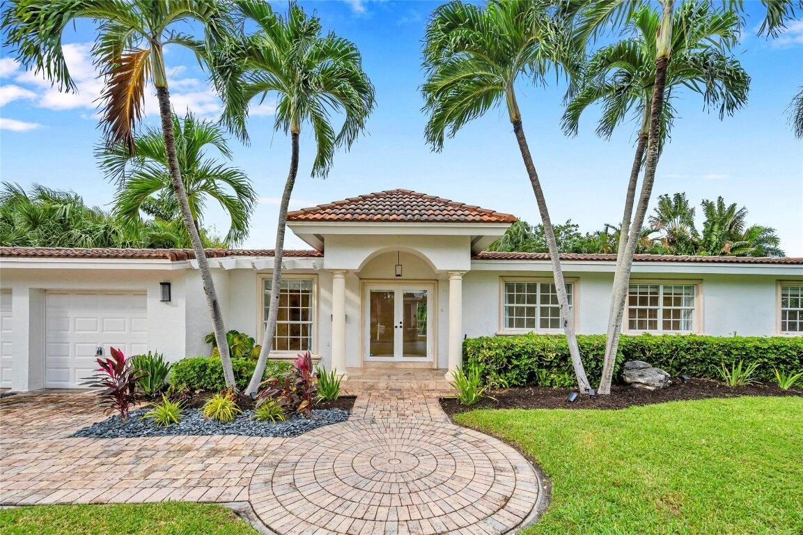 Property Photo:  2833 NE 22nd Street  FL 33305 