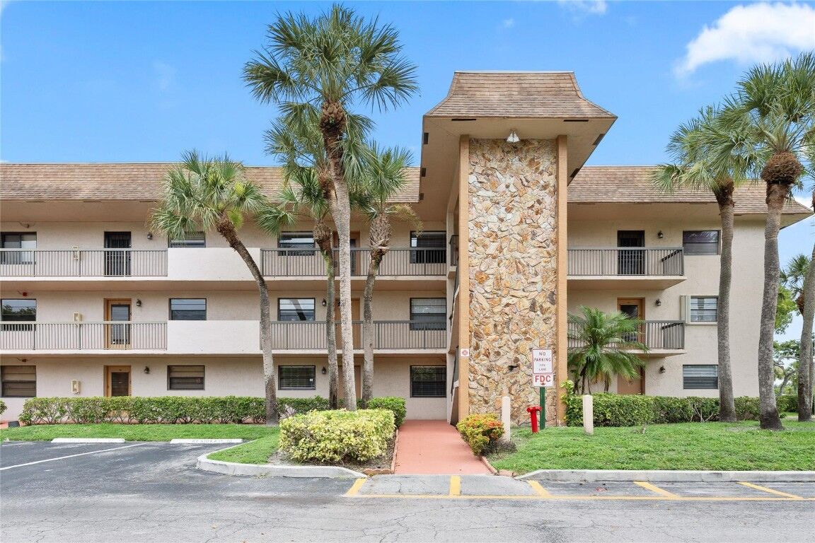 Property Photo:  6085 N Sabal Palm Boulevard 108  FL 33319 