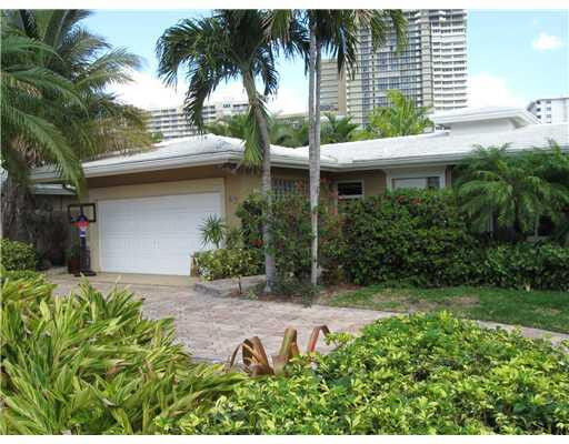 Property Photo:  63 Castle Harbor Isle  FL 33308 