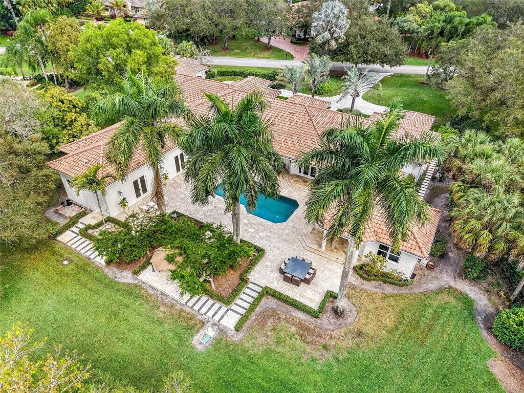 Property Photo:  2825 Hackney Road  FL 33331 