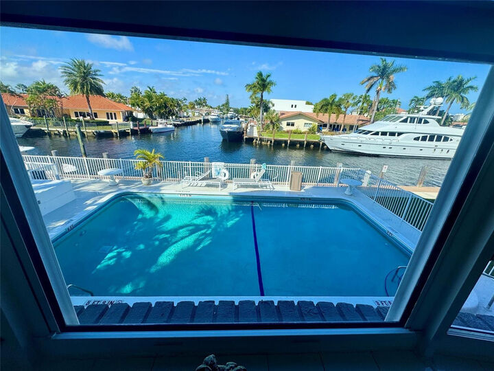 Property Photo: 3111 NE 51st Street 201C FL 33308