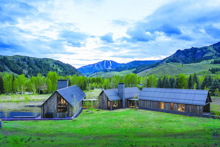 Property Photo:  110 Stonegate Cir  ID 83340 