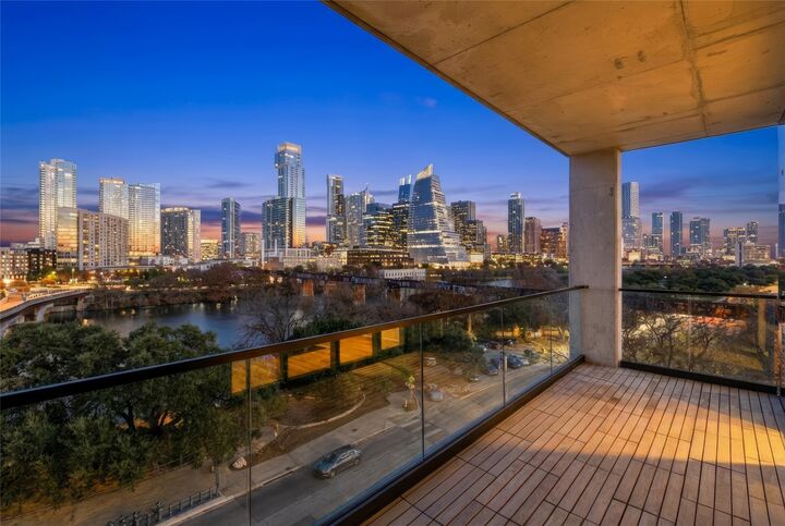 Property Photo:  1211 W Riverside Drive W 6B  TX 78704 